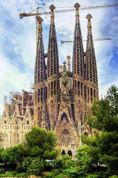 800px-Barcelona_Temple_Expiatori_de_la_Sagrada_Fam_lia_(2050445207)